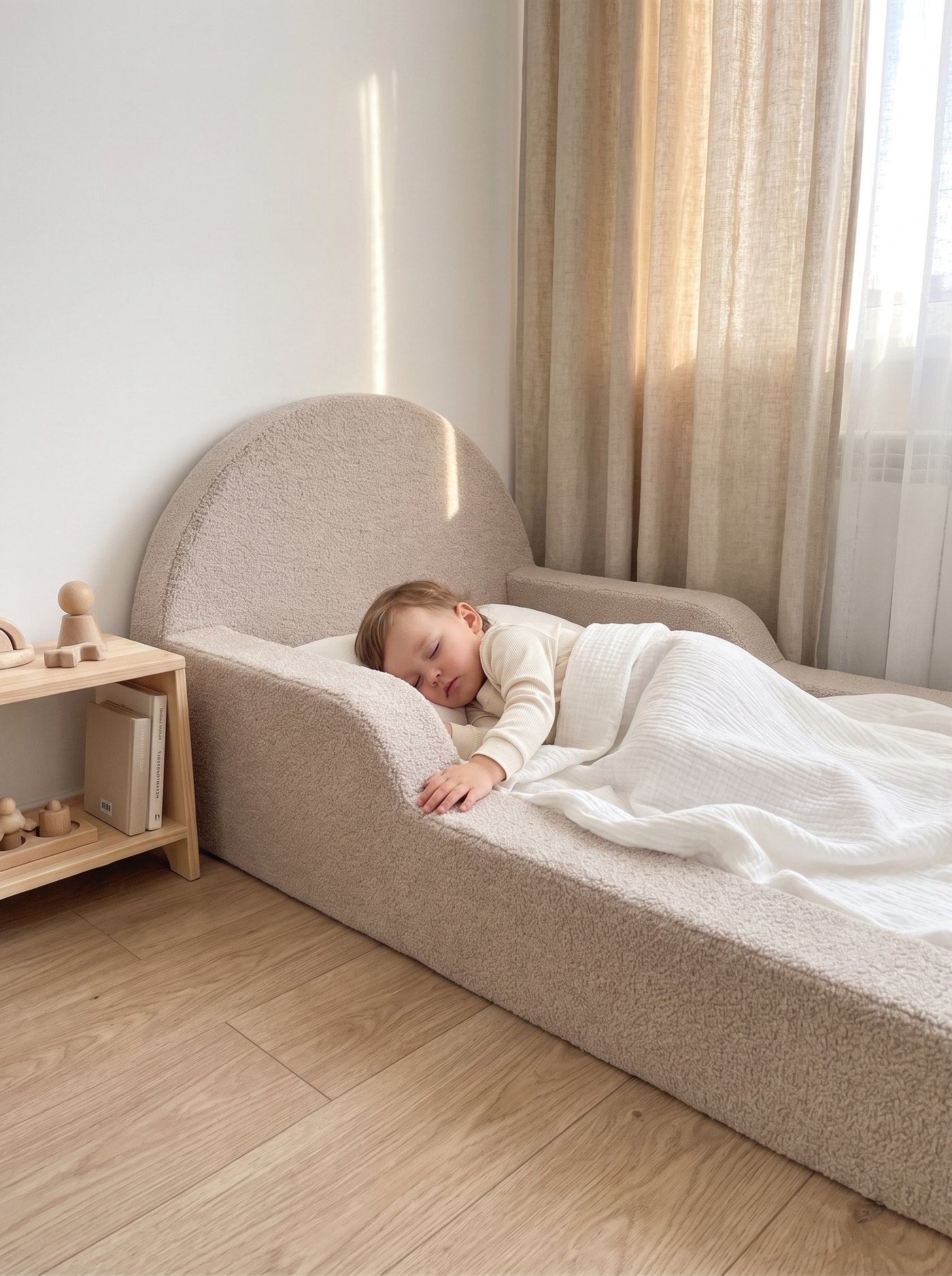 Montessori-Bodenbett aus Schaumstoff – Bouclé Beige
