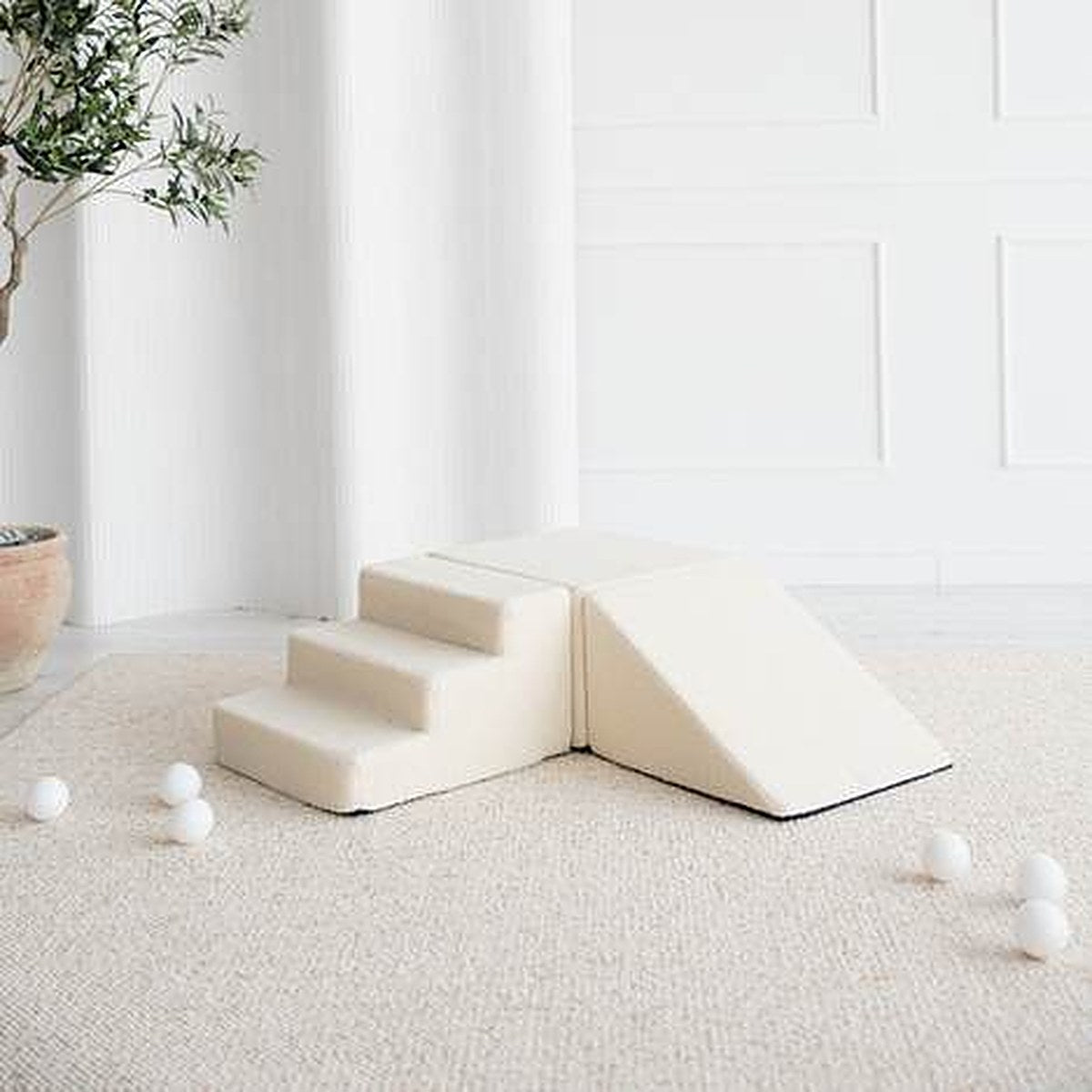 Spiellandschaft aus Bouclé – Creme