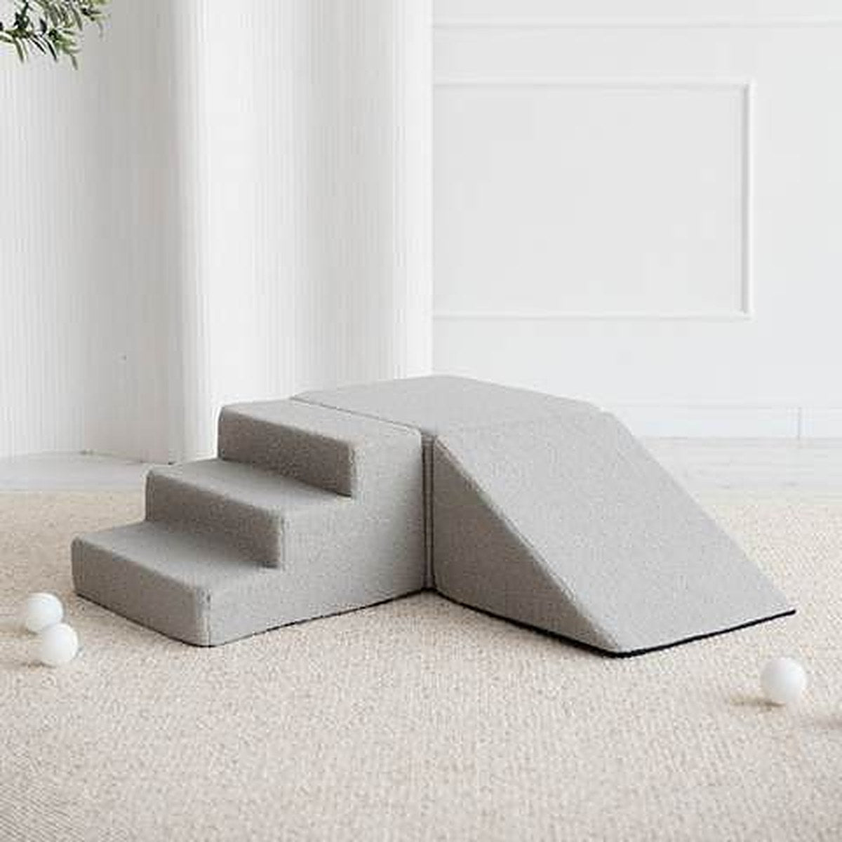 Spiellandschaft aus Bouclé – Grau